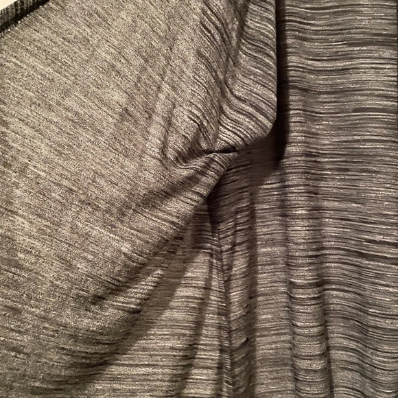 LuLaRoe Sarah Cardigan - Picture 2 of 2